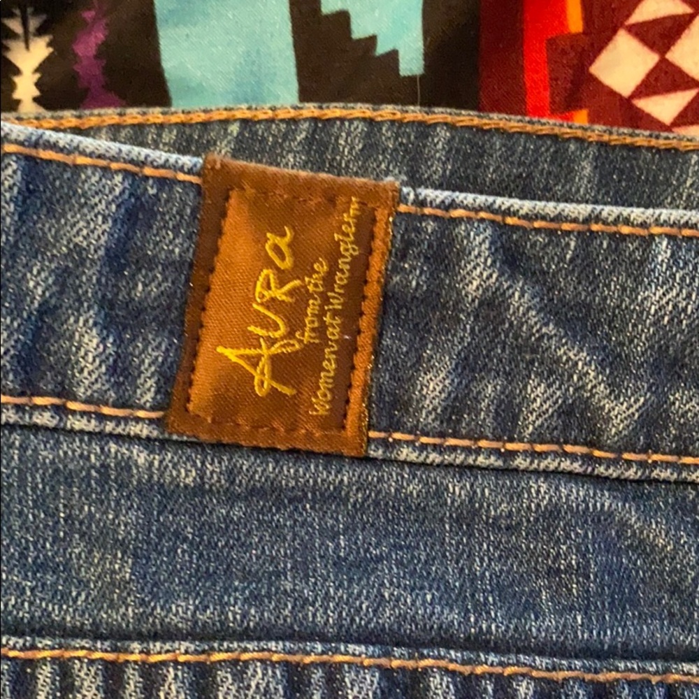Aura jeans